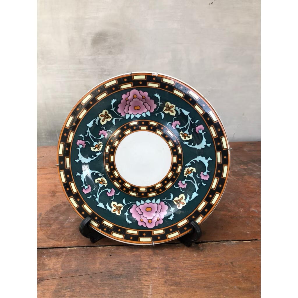 ￼Antique old plate made in japan